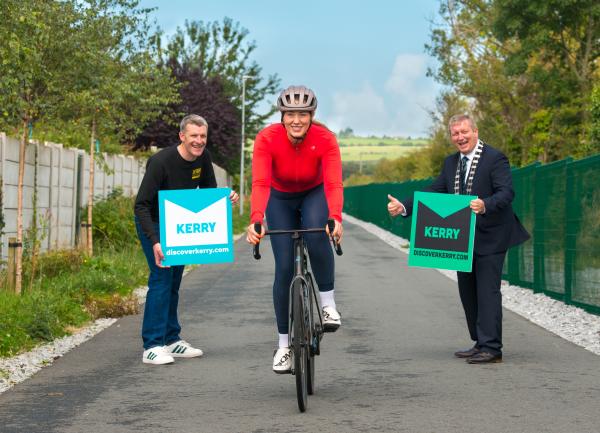 Mayor of Kerry- Councillor Breandán Fitzgerald, Oliver Kirwan from L’Etape Ireland, and Sarah Ann promote Discover Kerry