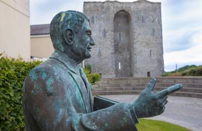 Statue and castle