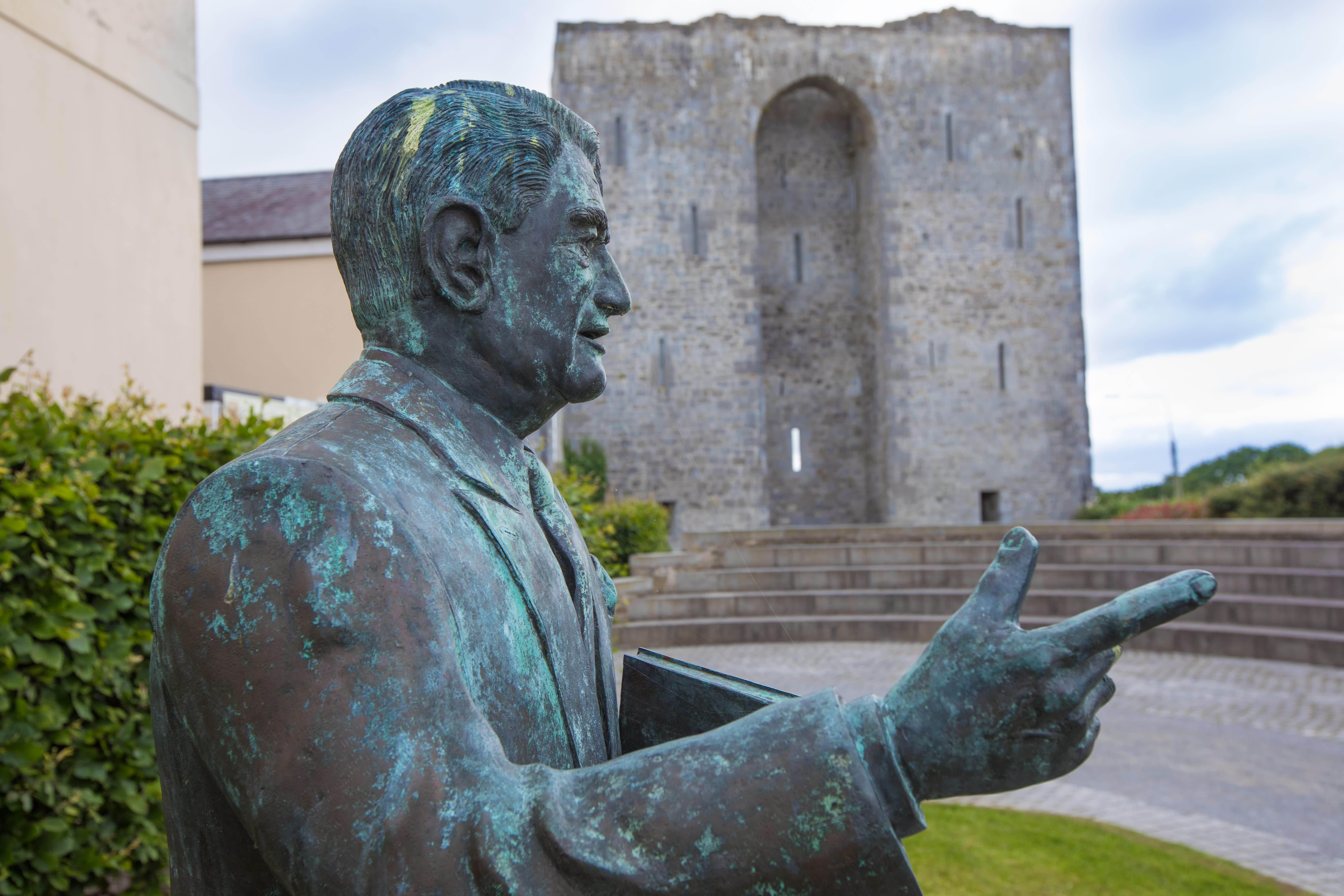 Statue and castle