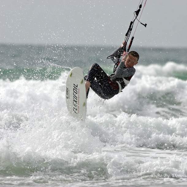 kite surfing