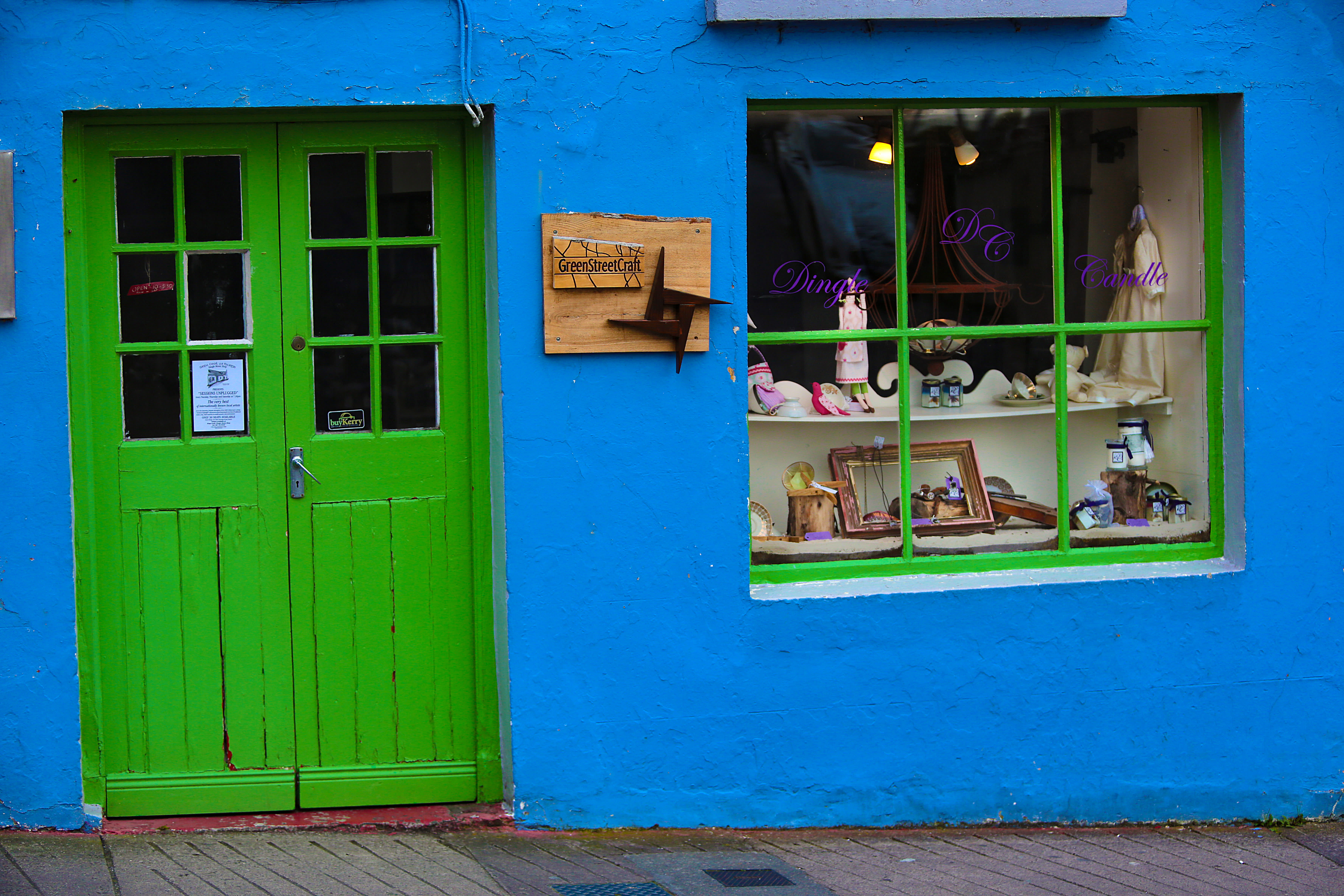 Kerry_Areas_Dingle_The_Gathering_Traditional_Shop