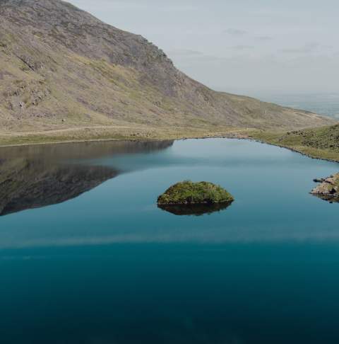 visit reeks district hero lake mountain